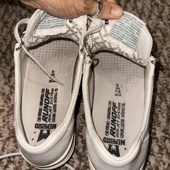Mephisto size 9 sneakers - Picture 7 of 9